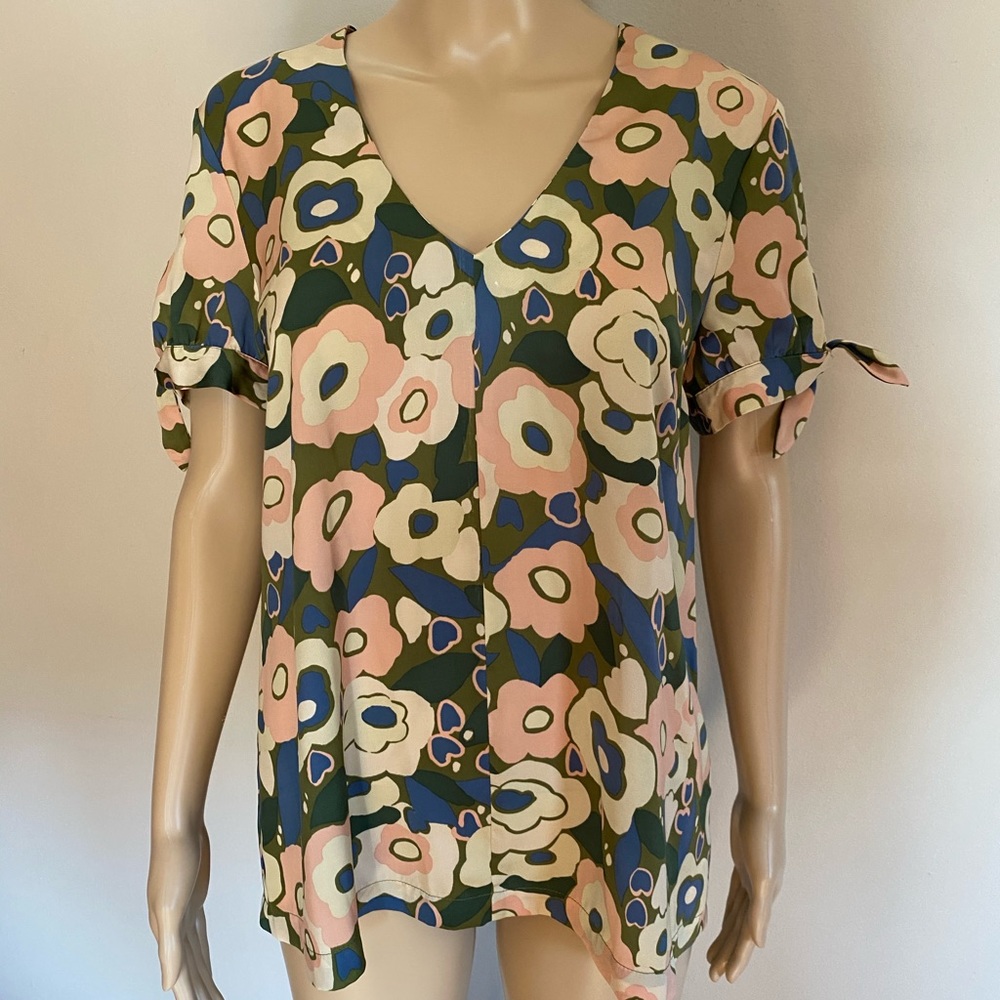 3/$30 ModCloth groovy retro mod blouse, size L